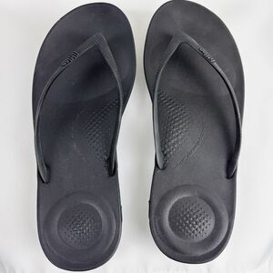 Fitflop Sandals Women’s Black Thong Sandals US 8.5 IQushion Comfort Technology